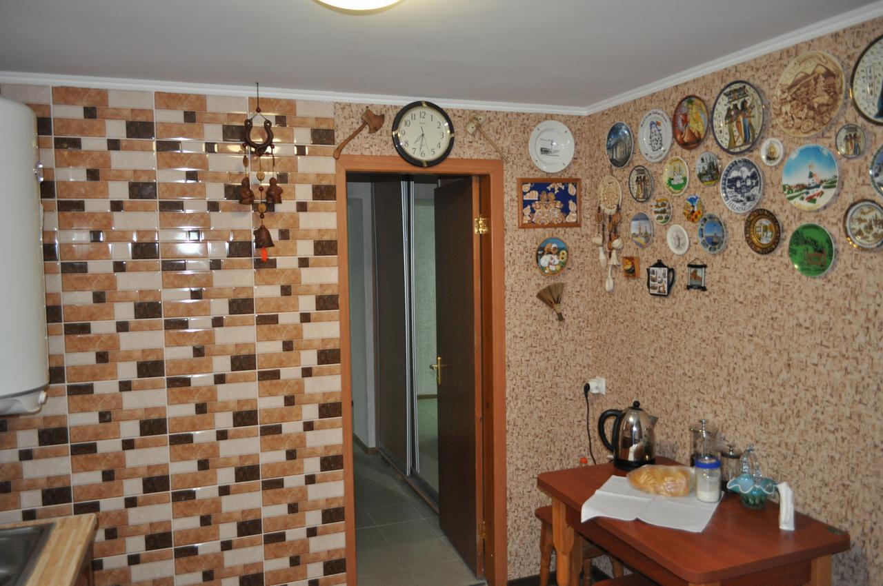 Hostel Bayit Кременчук Екстериор снимка