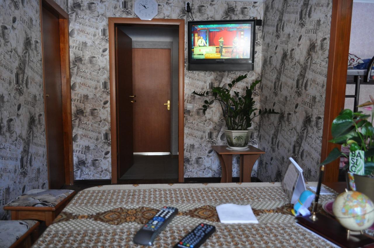 Hostel Bayit Кременчук Екстериор снимка